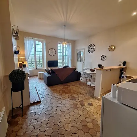 Le Clemenceau Face A La Charente 2 Apartment Saintes